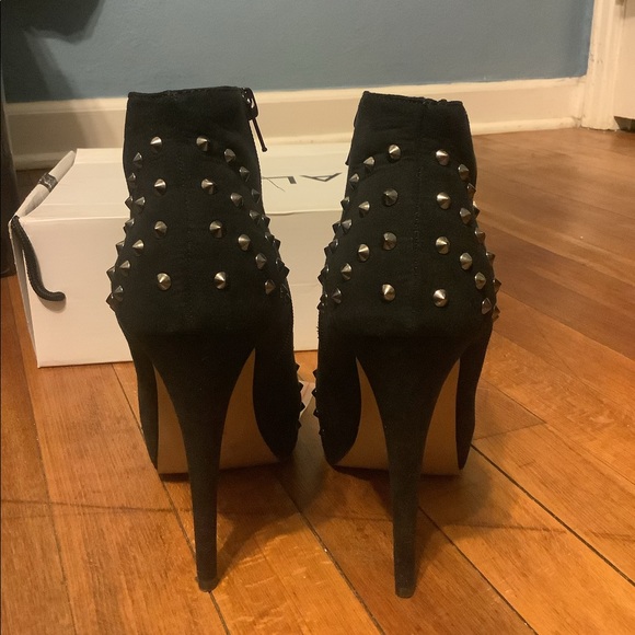 Aldo Glancy Black Studded Ankle Booties - Picture 5 of 8